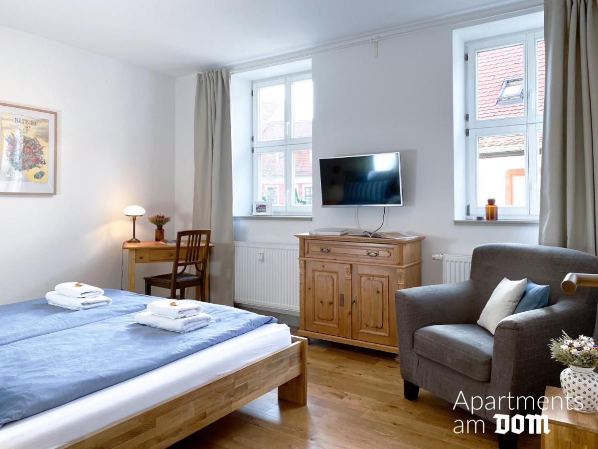 Am Dom Apartment *